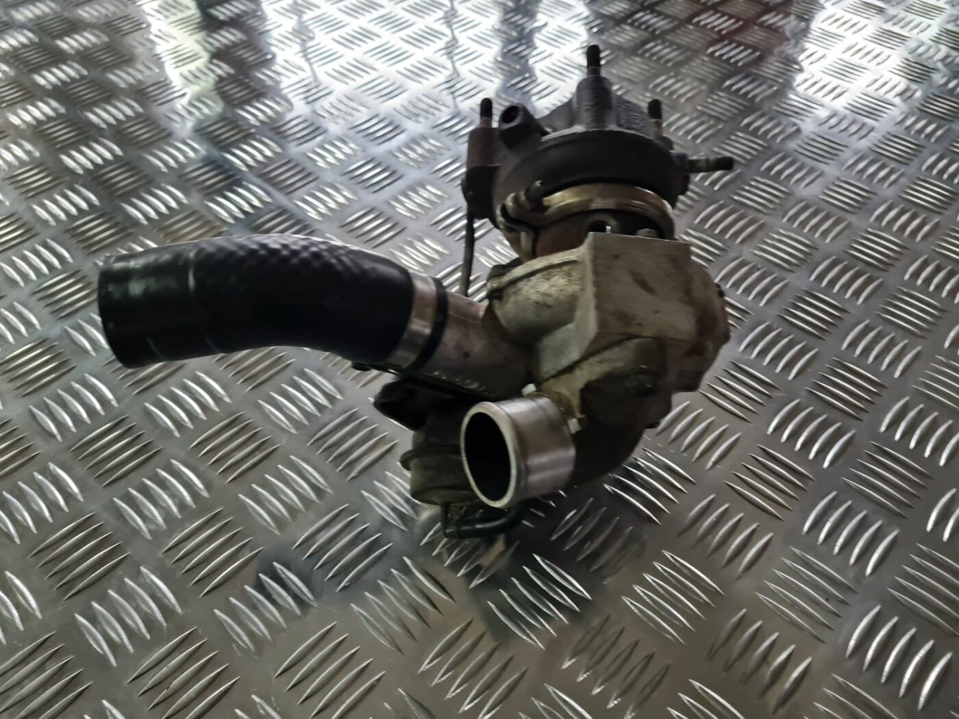 Turbīna priekš TOYOTA COROLLA VERSO 2003 4 Turbīna priekš TOYOTA COROLLA VERSO 2003