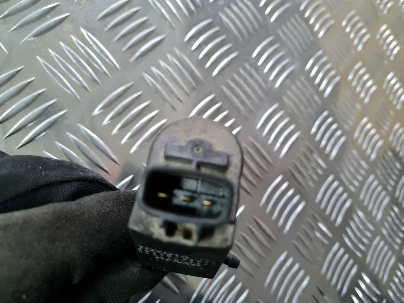 Mazgātāja šķidruma sūknis priekš TOYOTA COROLLA VERSO 2003 4 Mazgātāja šķidruma sūknis priekš TOYOTA COROLLA VERSO 2003