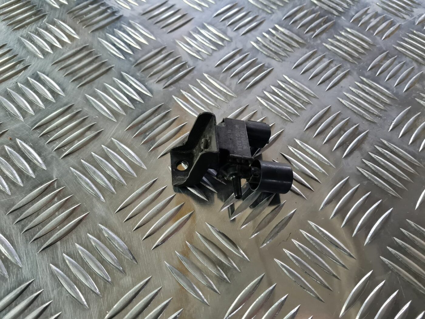 Solenoīda vakuuma vārsts priekš TOYOTA COROLLA VERSO 2003 1 Solenoīda vakuuma vārsts priekš TOYOTA COROLLA VERSO 2003