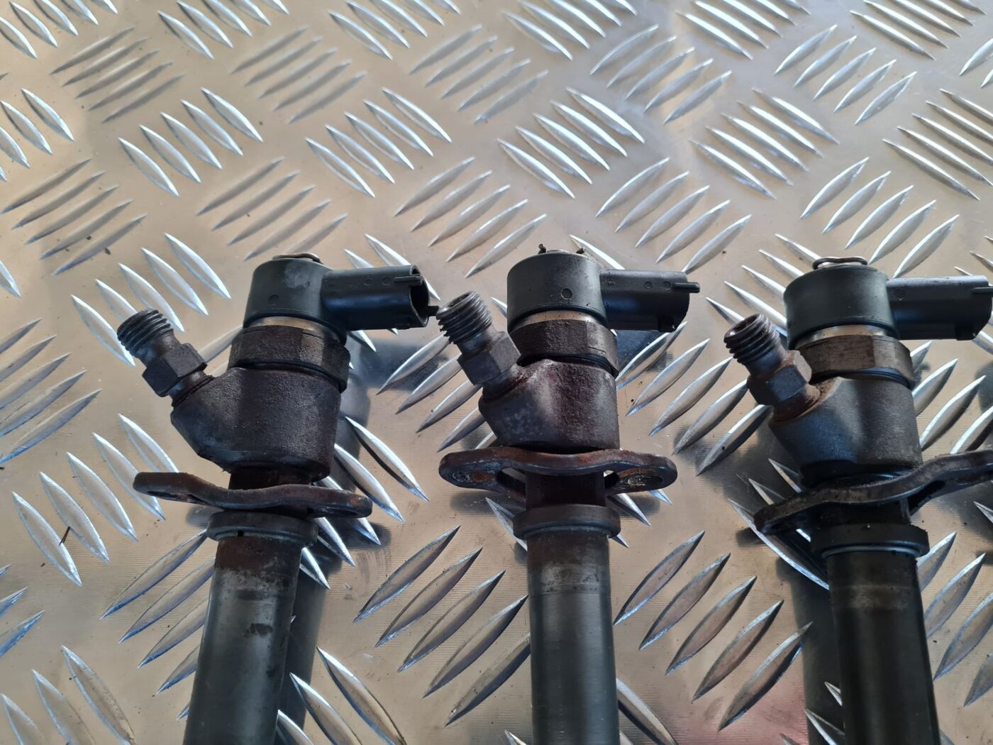 Degvielas smidzinātājs priekš VOLVO V70 2002 ASHGOLD 4 Degvielas smidzinātājs priekš VOLVO V70 2002 ASHGOLD