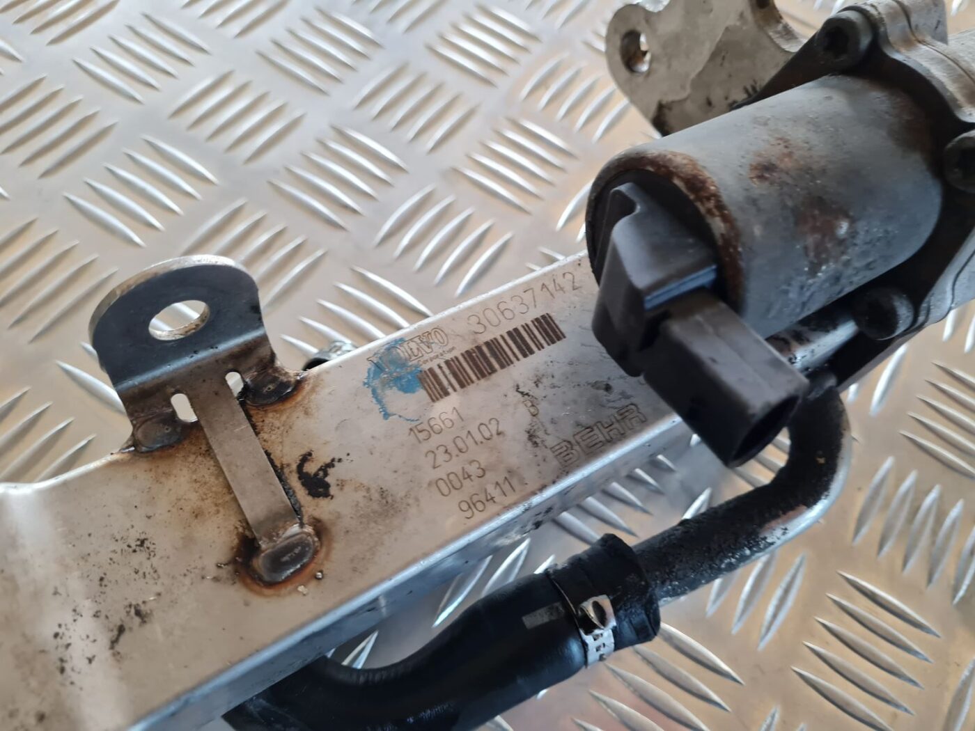 EGR vārsta dzesētājs priekš VOLVO V70 2002 ASHGOLD 3 EGR vārsta dzesētājs priekš VOLVO V70 2002 ASHGOLD