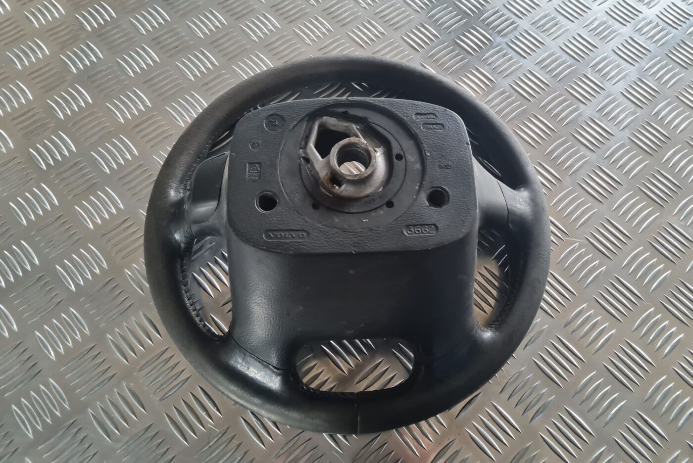 Stūre priekš VOLVO V70 2003 SILVER 4 Stūre priekš VOLVO V70 2003 SILVER