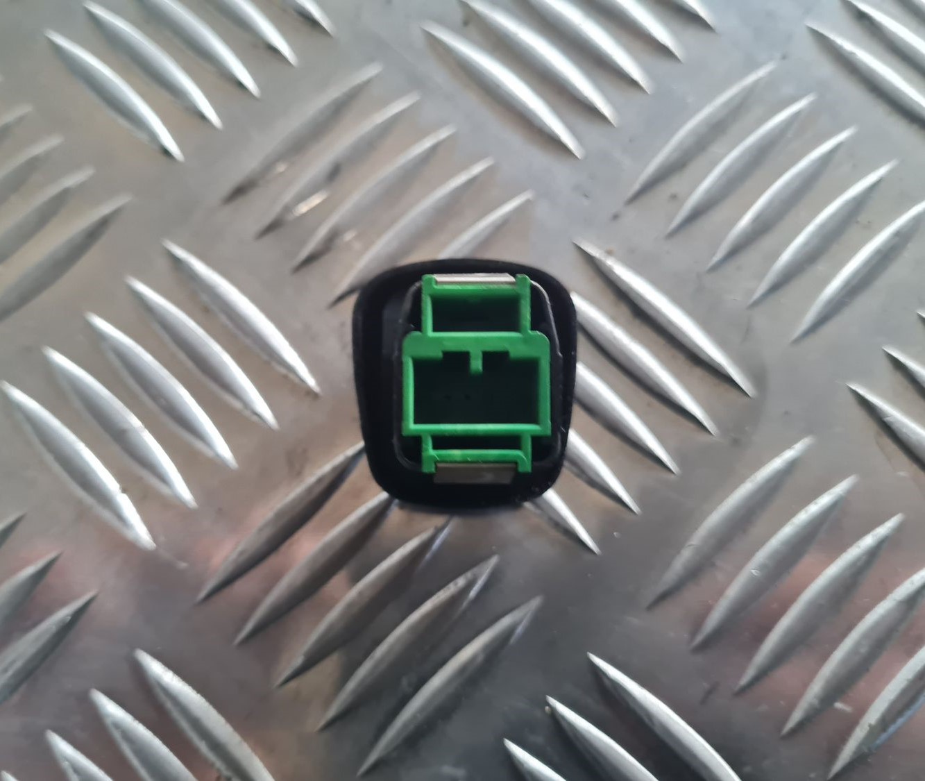 Gaismas sensors priekš VOLVO V70 2003 SILVER 2 Gaismas sensors priekš VOLVO V70 2003 SILVER