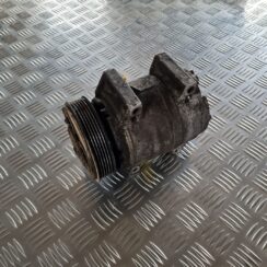 Gaisa kondicioniera kompresors priekš VOLVO V70 2003 SILVER