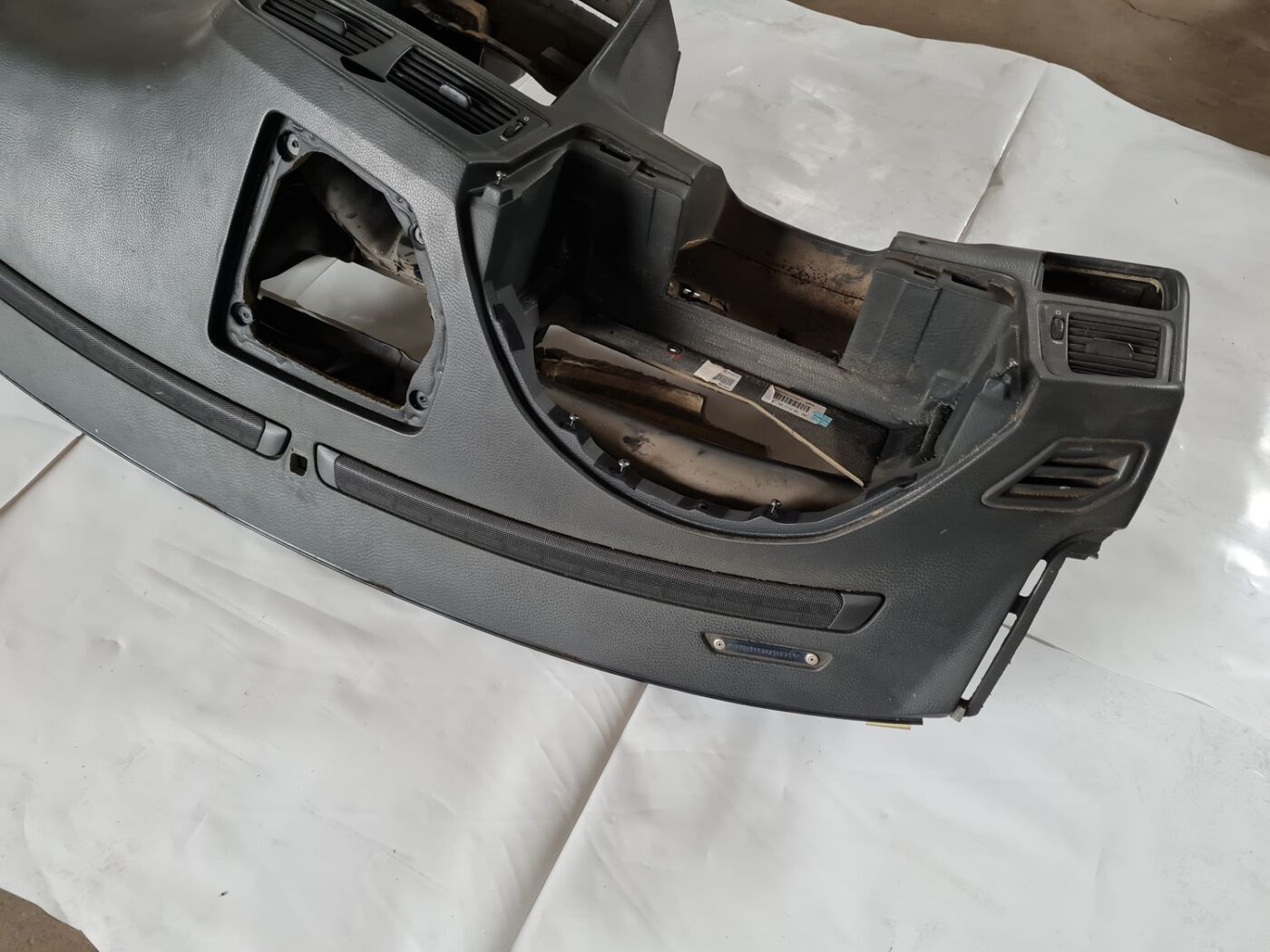 Mērinstrumentu panelis priekš VOLVO V70 2003 SILVER 2 Mērinstrumentu panelis priekš VOLVO V70 2003 SILVER