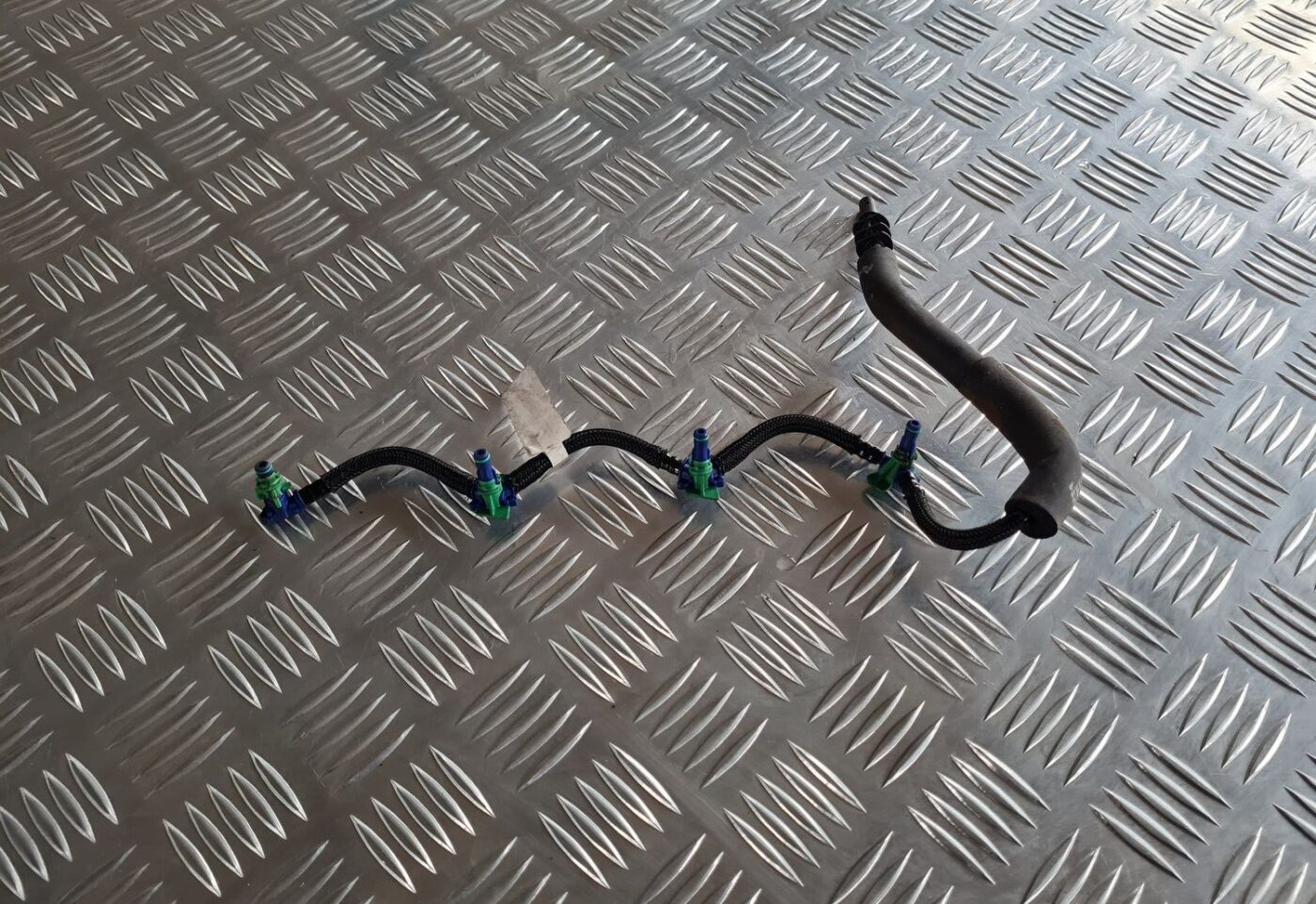 Degvielas atgriešanas caurule priekš CITROEN C4 2018 1 Degvielas atgriešanas caurule priekš CITROEN C4 2018