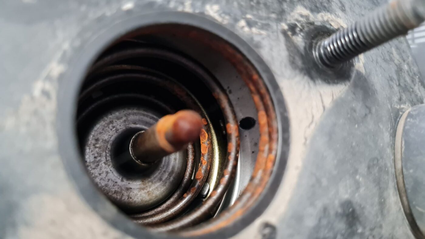 Vakuuma bremžu pastiprinātājs priekš VOLVO V70 2003 SILVER 3 Vakuuma bremžu pastiprinātājs priekš VOLVO V70 2003 SILVER