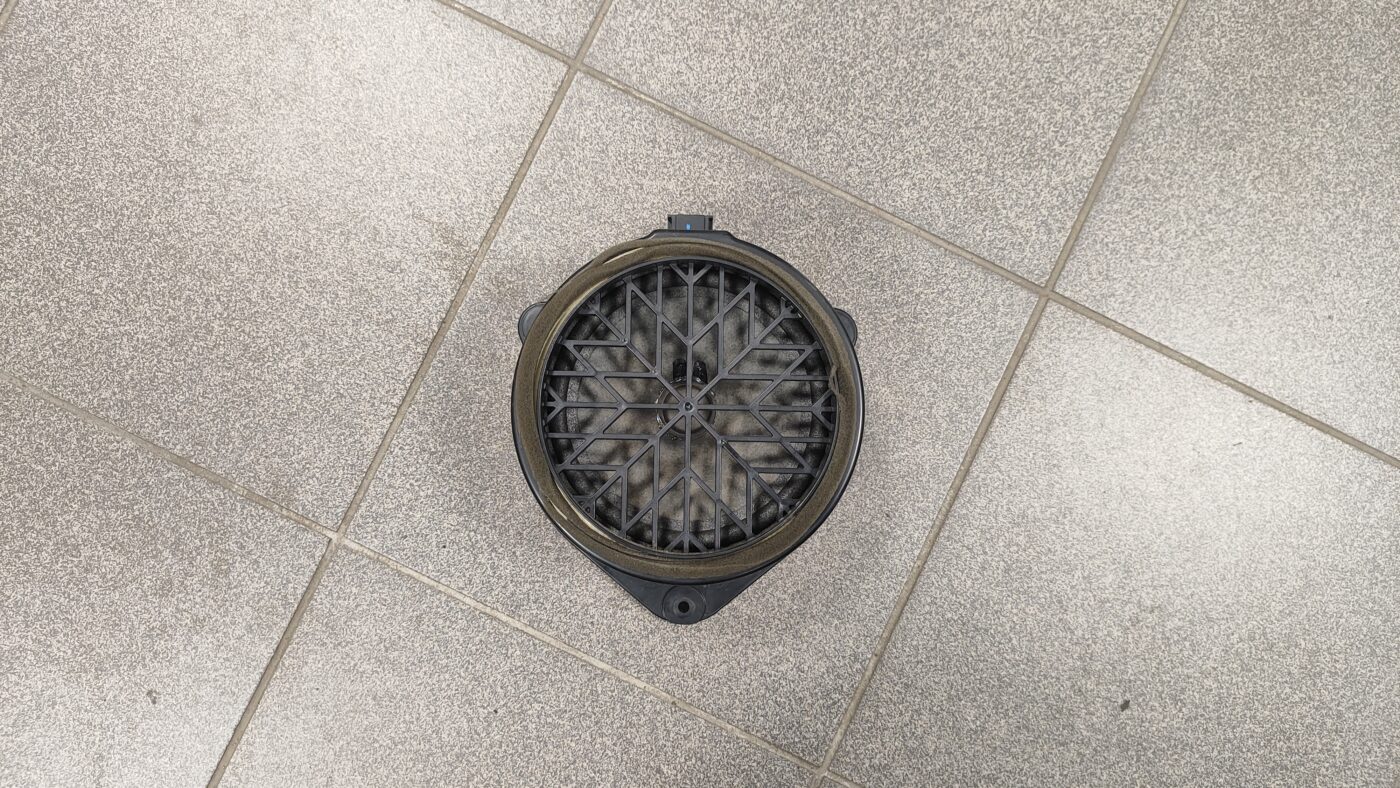 Durvju skaļrunis, apakšā priekš AUDI A6 2008 1 Durvju skaļrunis, apakšā priekš AUDI A6 2008