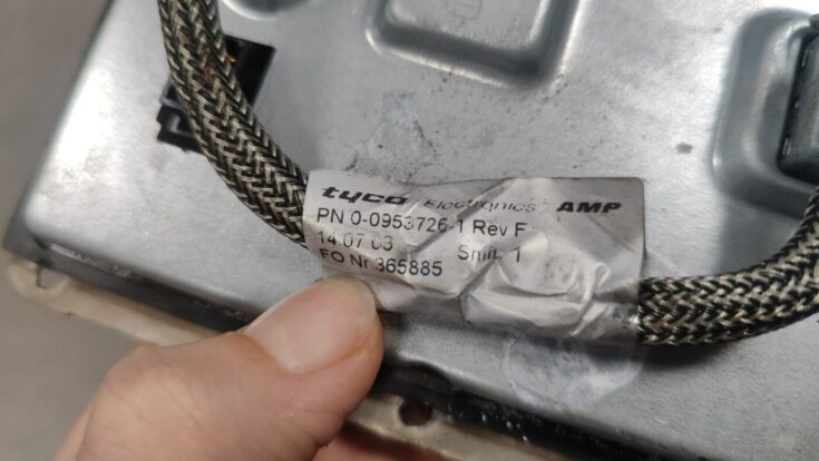Ksenona vadības bloks priekš VOLVO V70 2003 SILVER