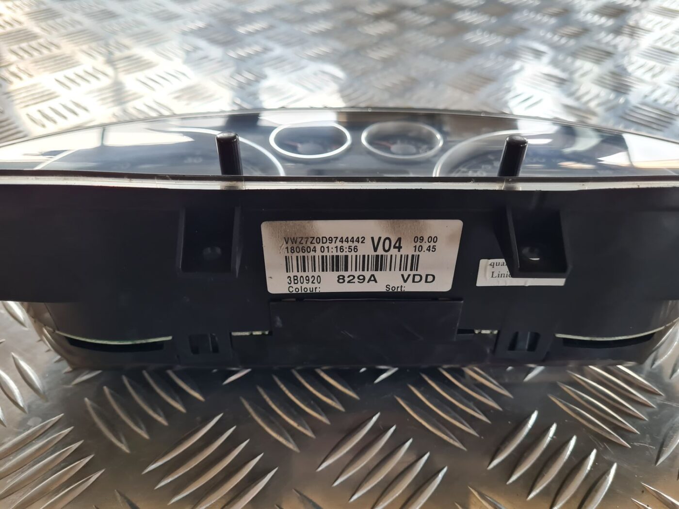 Spidometrs priekš VW PASSAT 2004 UNIVERSAL GREY 5 Spidometrs priekš VW PASSAT 2004 UNIVERSAL GREY