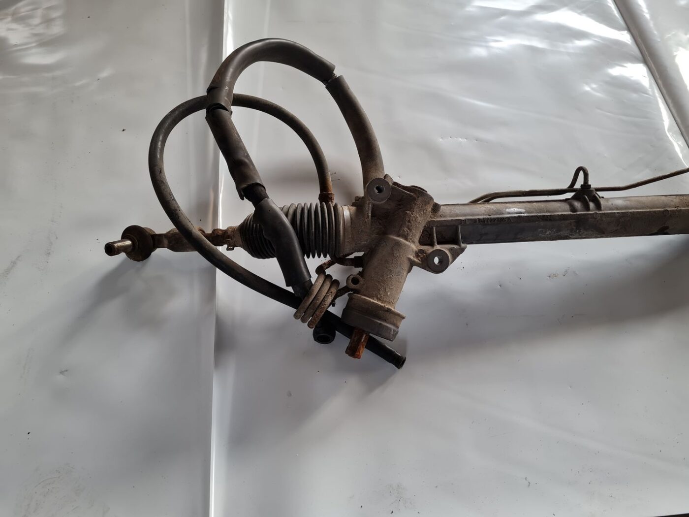 Stūres mehānisms priekš VW PASSAT 2004 UNIVERSAL GREY 2 Stūres mehānisms priekš VW PASSAT 2004 UNIVERSAL GREY