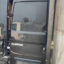 Aizmugurējās veramās durvis priekš VW CRAFTER 2018
