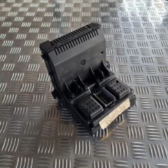 Drošinātāju bloks priekš VOLVO S60 2008