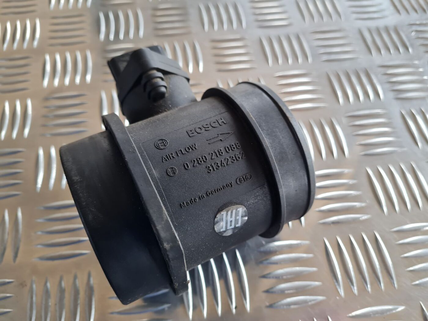 Gaisa plūsmas mērītājs priekš VOLVO S60 2008 4 Gaisa plūsmas mērītājs priekš VOLVO S60 2008