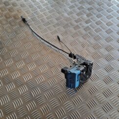 Priekšējo kreiso durvju slēdzene priekš VOLVO S60 2008