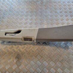 Vidējas salona statnes apdare priekš VOLVO S60 2008