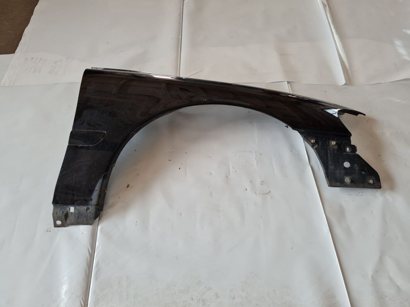 Priekšējais labais spārns priekš VOLVO S60 2008 1 Priekšējais labais spārns priekš VOLVO S60 2008