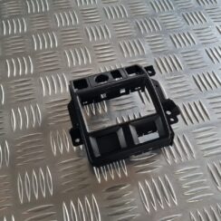 Mērinstrumentu paneļa dekoratīvais rāmis priekš SUBARU LEGACY 2010