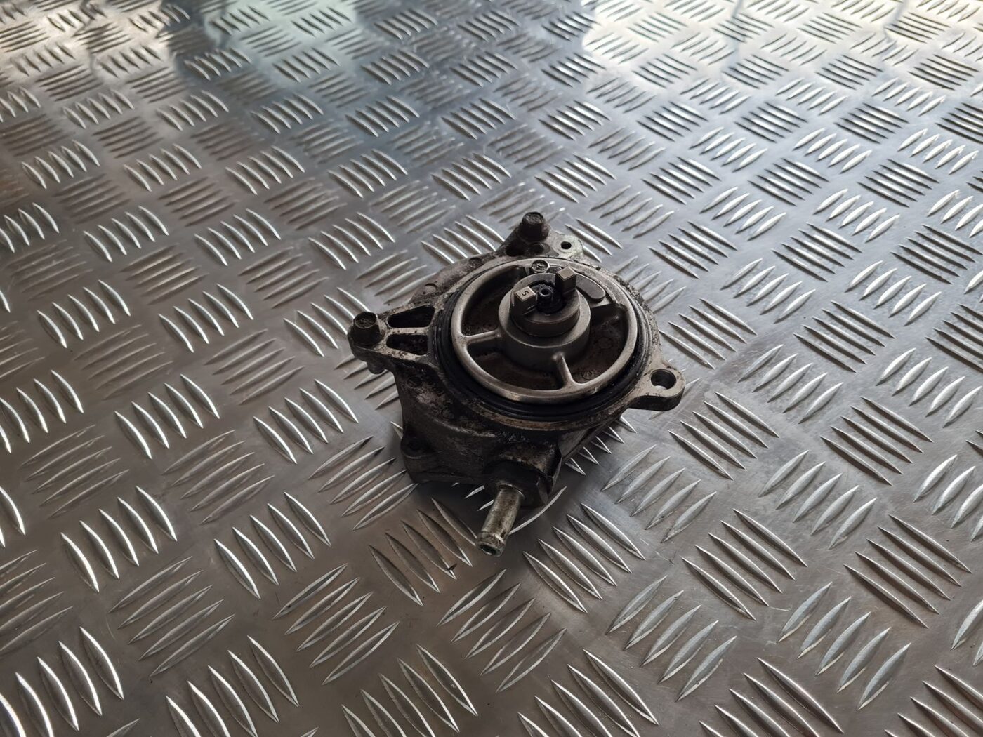 Vakuuma sūknis priekš SUBARU LEGACY 2010 2 Vakuuma sūknis priekš SUBARU LEGACY 2010