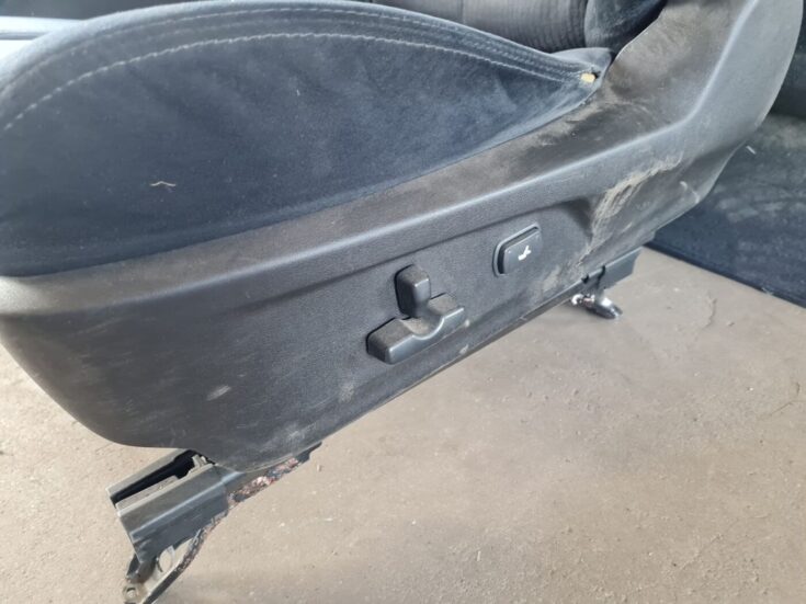 Sēdekļu komplekts priekš SUBARU LEGACY 2010