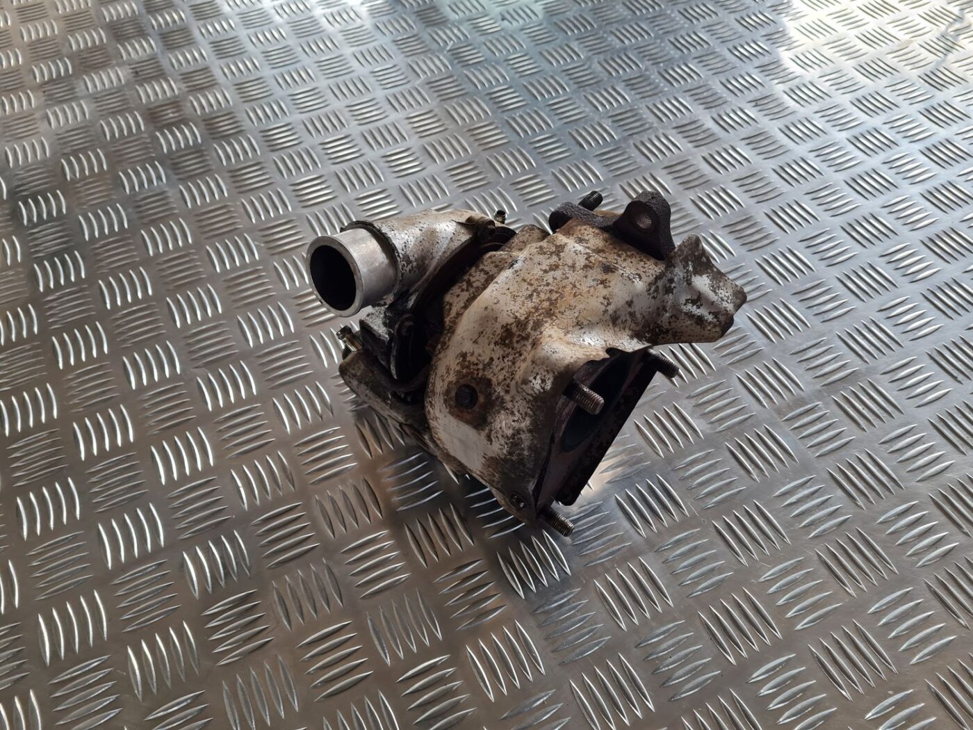 Turbīna priekš SUBARU LEGACY 2010 1 Turbīna priekš SUBARU LEGACY 2010