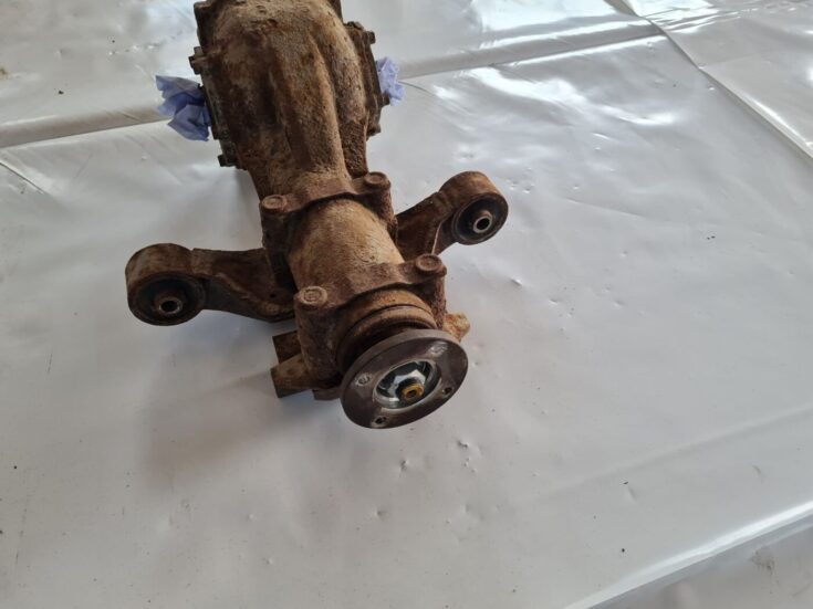 Aizmugurējais reduktors priekš SUBARU LEGACY 2010