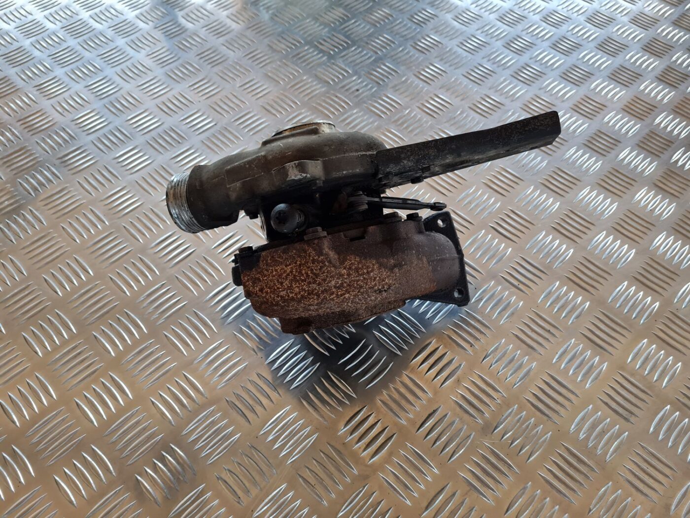 Turbīna priekš VOLVO V70 2006 4 Turbīna priekš VOLVO V70 2006