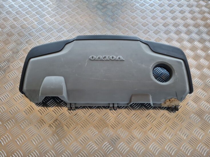 Dzinēja dekoratīvais vāks priekš VOLVO V70 2006