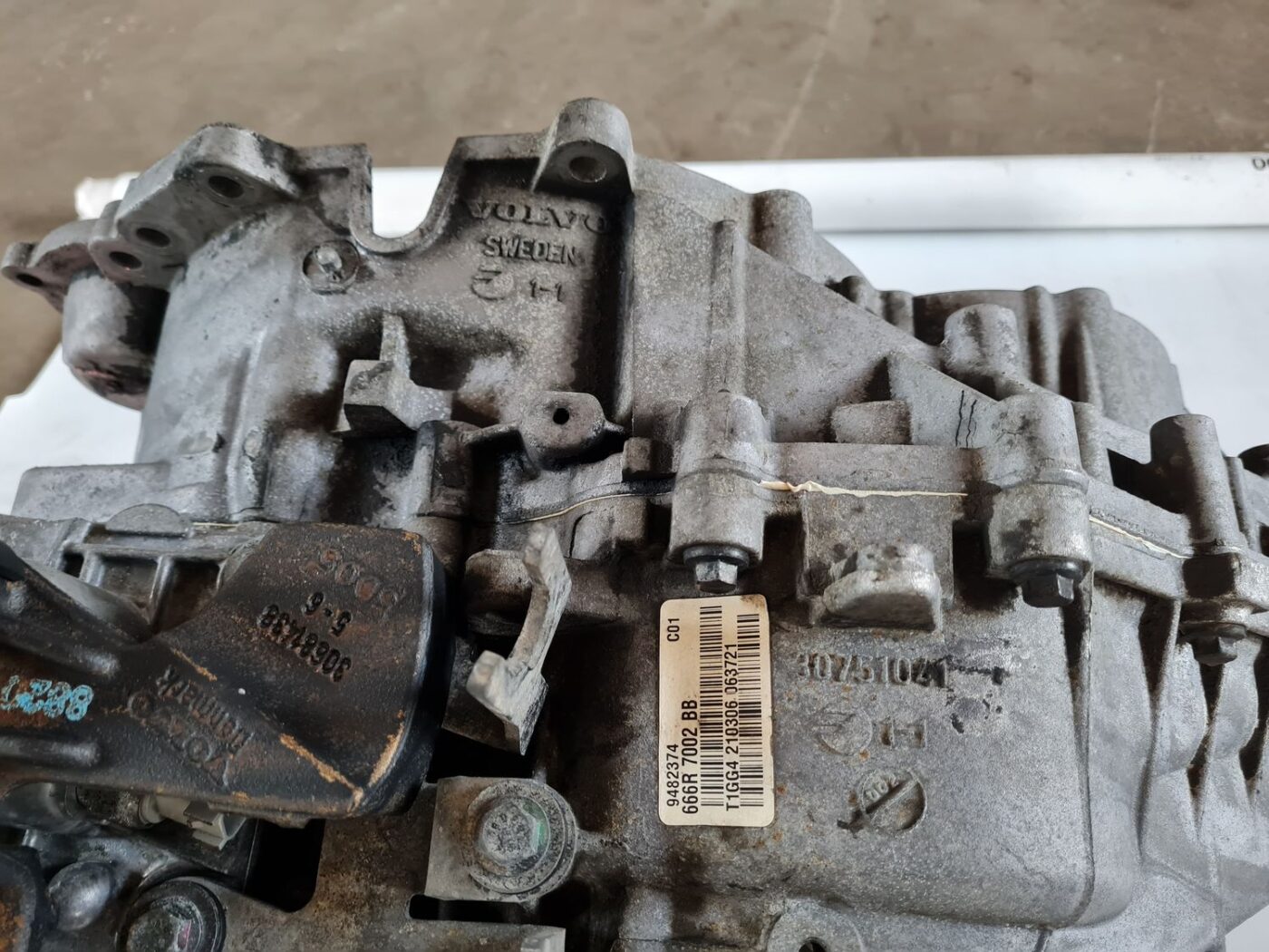 Mehāniska pārnesumkārba priekš VOLVO V70 2006 3 Mehāniska pārnesumkārba priekš VOLVO V70 2006