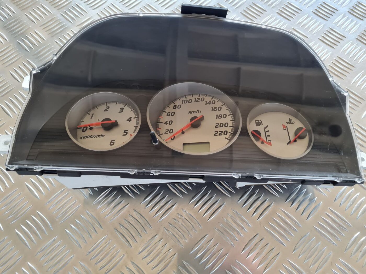 Spidometrs priekš NISSAN X-TRAIL 2002 2 Spidometrs priekš NISSAN X-TRAIL 2002