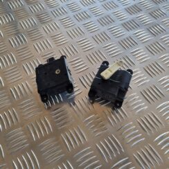 Apsildes sistēmas aktuators priekš NISSAN X-TRAIL 2002