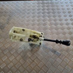 Ātrumu pārslēgšanas slēdzis priekš NISSAN X-TRAIL 2002