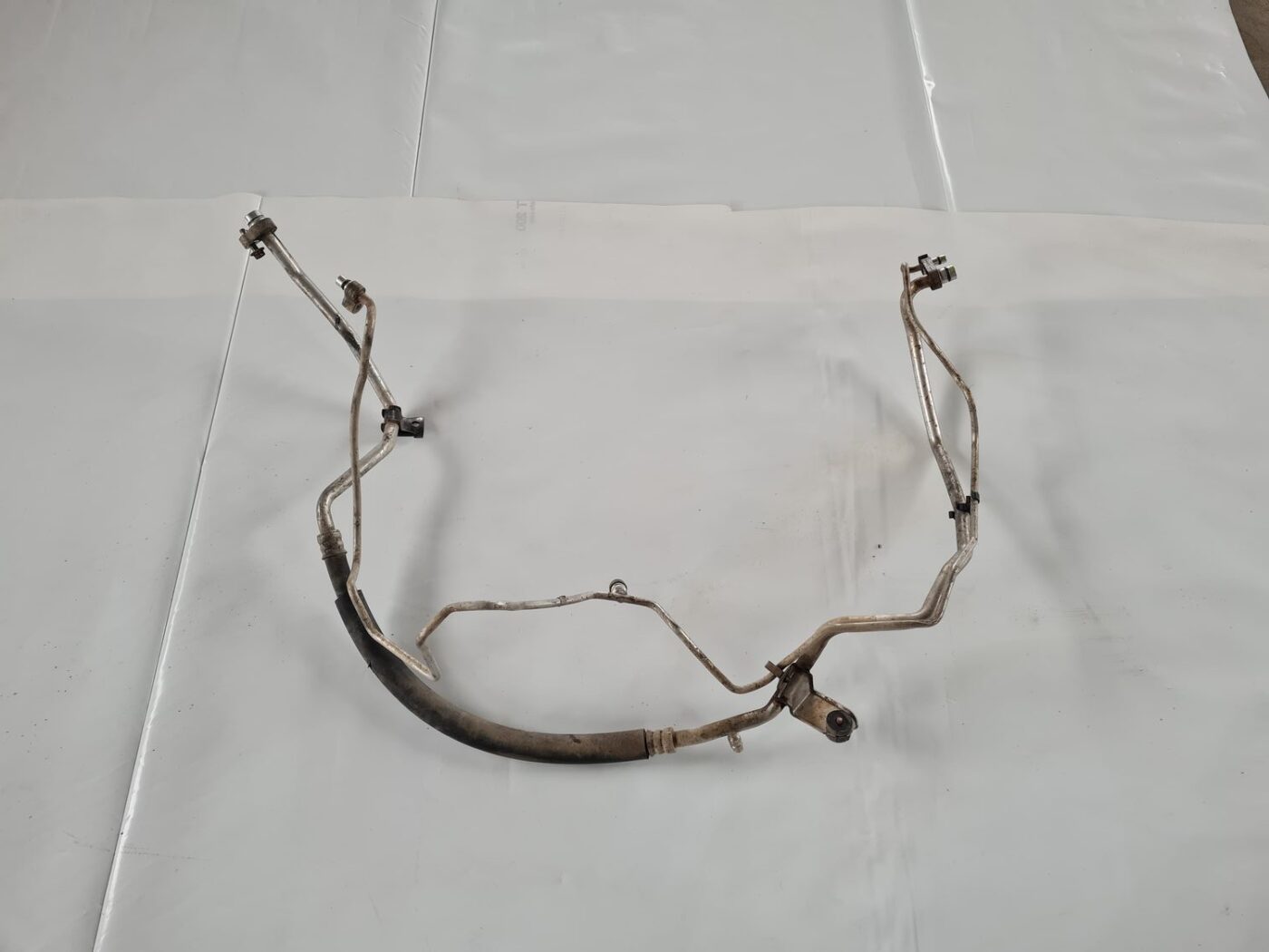 Gaisa kondicioniera galvenā caurule priekš NISSAN X-TRAIL 2002 1 Gaisa kondicioniera galvenā caurule priekš NISSAN X-TRAIL 2002