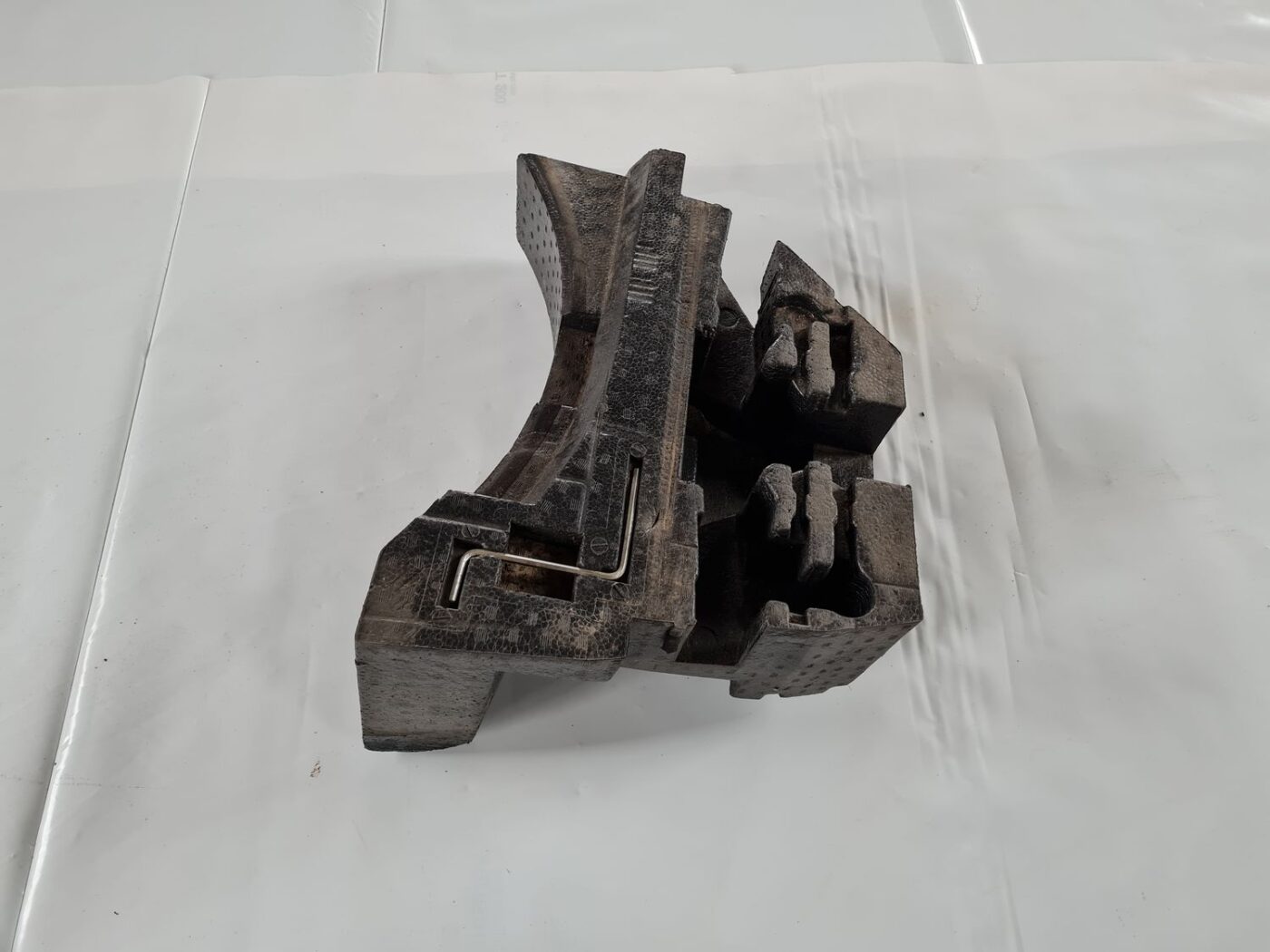 Bagāžnieka nodalījuma instrumentu ieliktnis priekš NISSAN X-TRAIL 2002 1 Bagāžnieka nodalījuma instrumentu ieliktnis priekš NISSAN X-TRAIL 2002