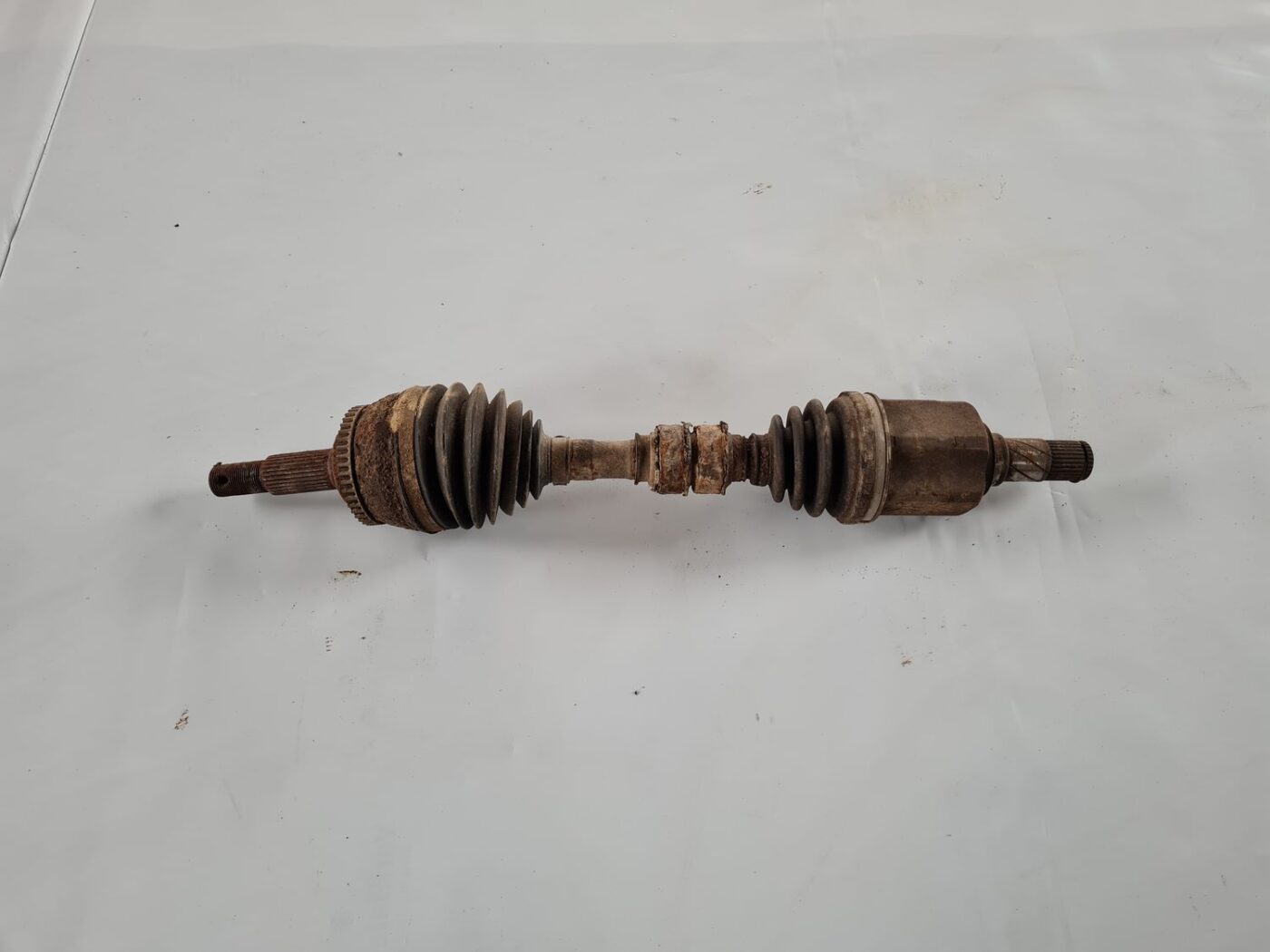 Pusass priekšējā kreisā priekš NISSAN X-TRAIL 2002 1 Pusass priekšējā kreisā priekš NISSAN X-TRAIL 2002