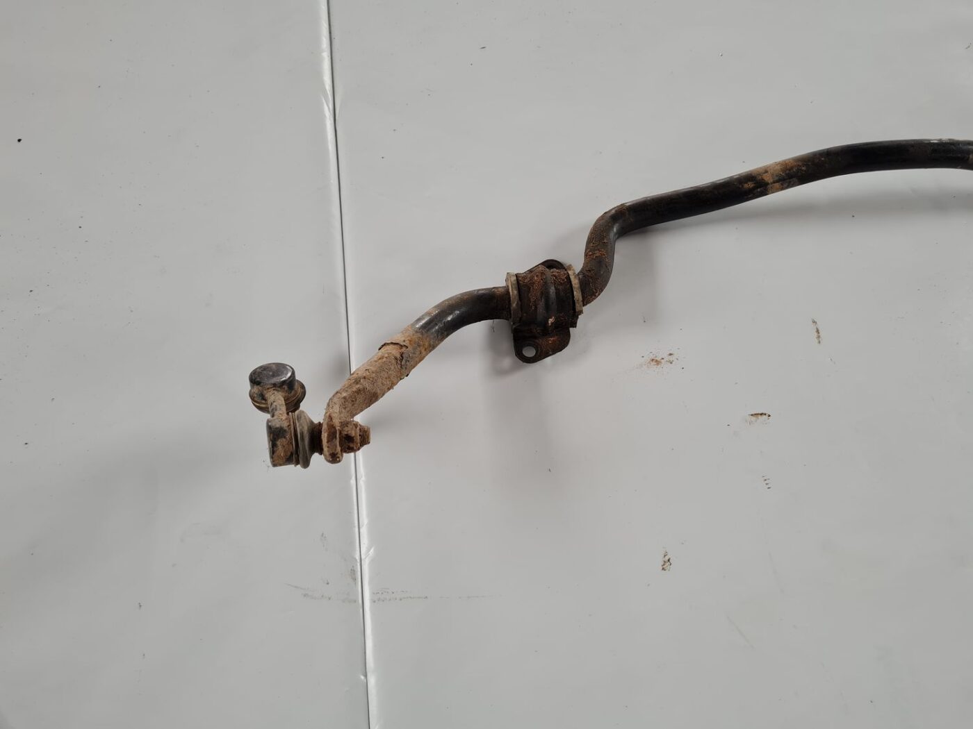 Priekšējais stabilizators priekš NISSAN X-TRAIL 2002 2 Priekšējais stabilizators priekš NISSAN X-TRAIL 2002