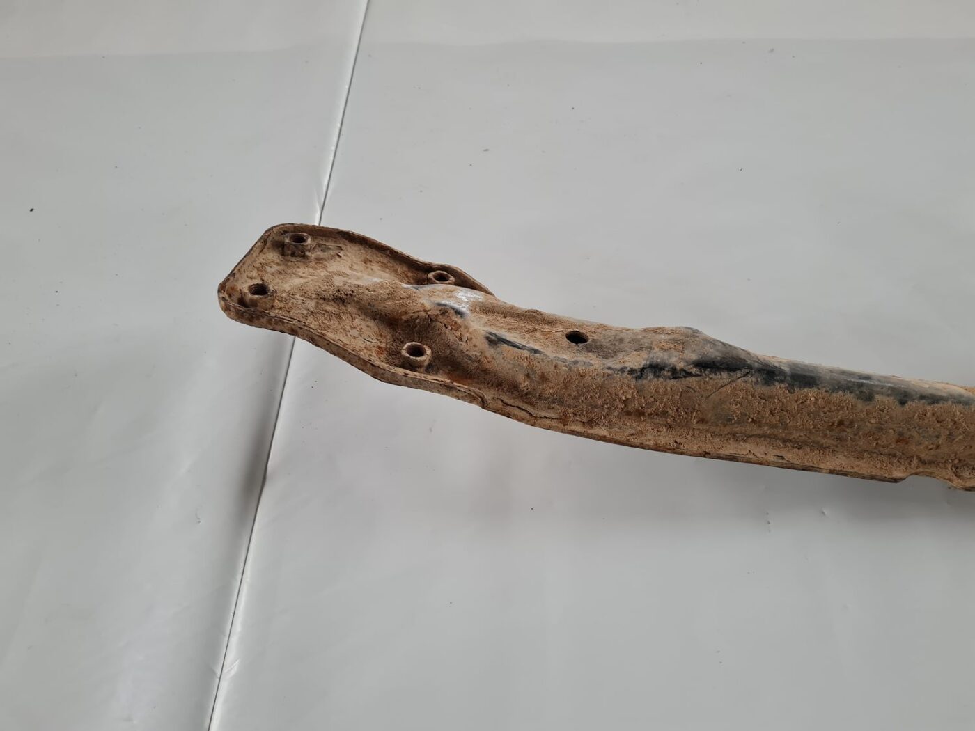 Priekšējais tilts/Priekšējais šķērsnis priekš NISSAN X-TRAIL 2002 3 Priekšējais tilts/Priekšējais šķērsnis priekš NISSAN X-TRAIL 2002