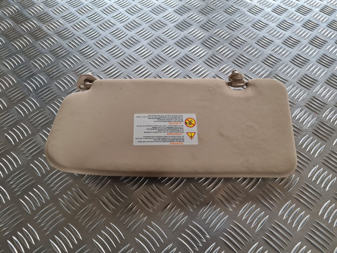 Saules aizsargs priekš NISSAN X-TRAIL 2002 3 Saules aizsargs priekš NISSAN X-TRAIL 2002