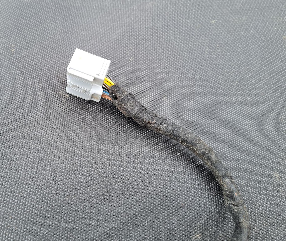 Citi auto elektroinstalācijas vadi priekš FORD C-MAX 2011 5 Citi auto elektroinstalācijas vadi priekš FORD C-MAX 2011