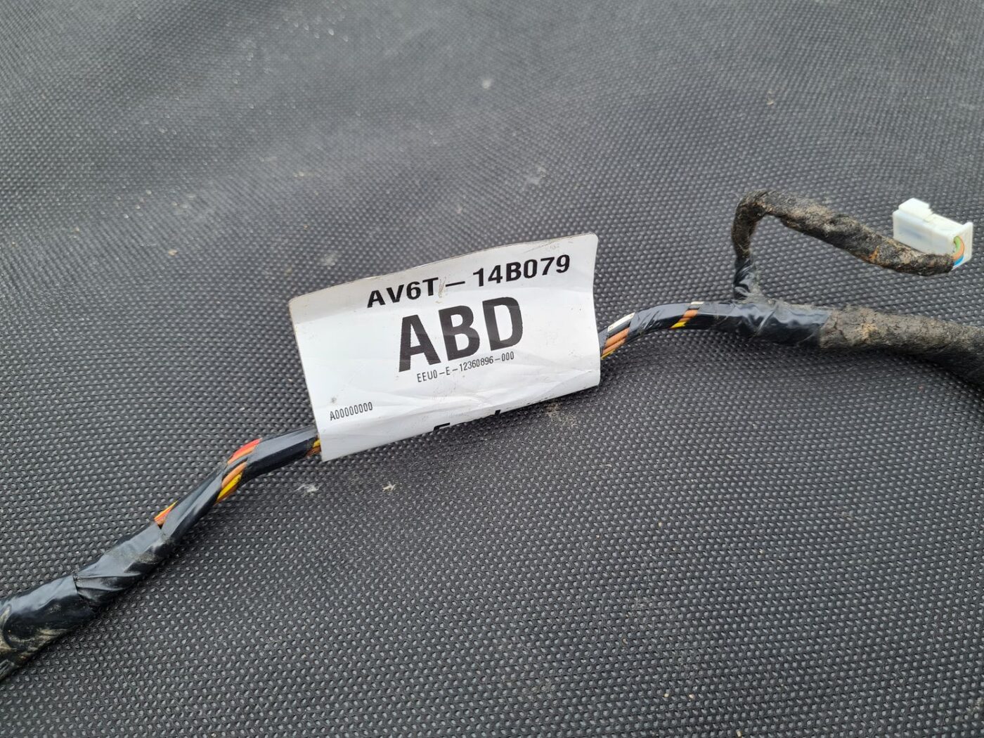 Citi auto elektroinstalācijas vadi priekš FORD C-MAX 2011 4 Citi auto elektroinstalācijas vadi priekš FORD C-MAX 2011