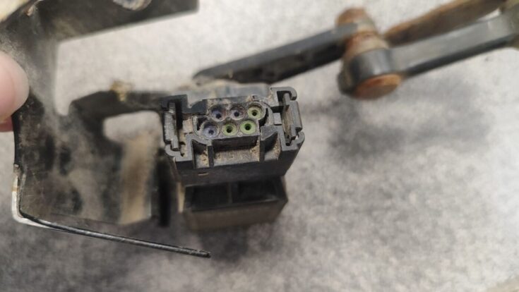 Lukturu diapazona korekcijas sensors, priekšā priekš VOLVO S80 2004
