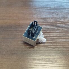 Pagrieziena lukturu releja priekš SUBARU LEGACY 2011