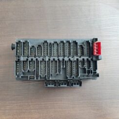 Drošinātāju bloks priekš FORD GALAXY 2005