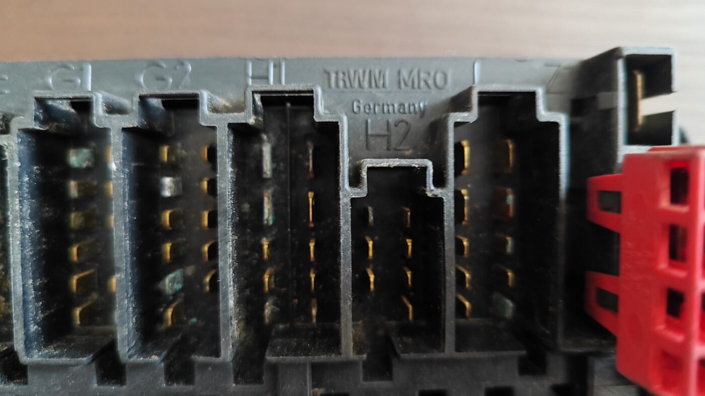 Drošinātāju bloks priekš FORD GALAXY 2005 7 Drošinātāju bloks priekš FORD GALAXY 2005