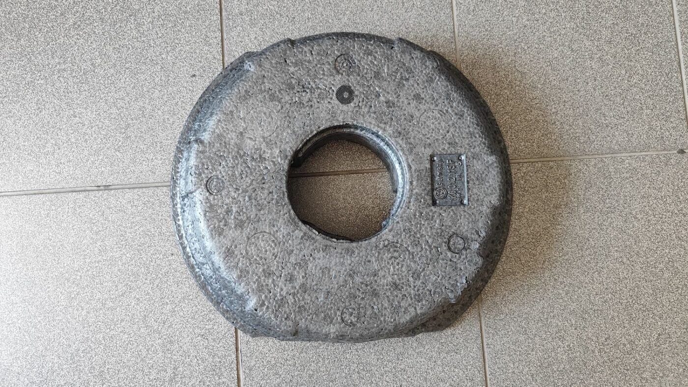 Bagāžnieka nodalījuma instrumentu ieliktnis priekš VW GOLF 5 2006 4 Bagāžnieka nodalījuma instrumentu ieliktnis priekš VW GOLF 5 2006