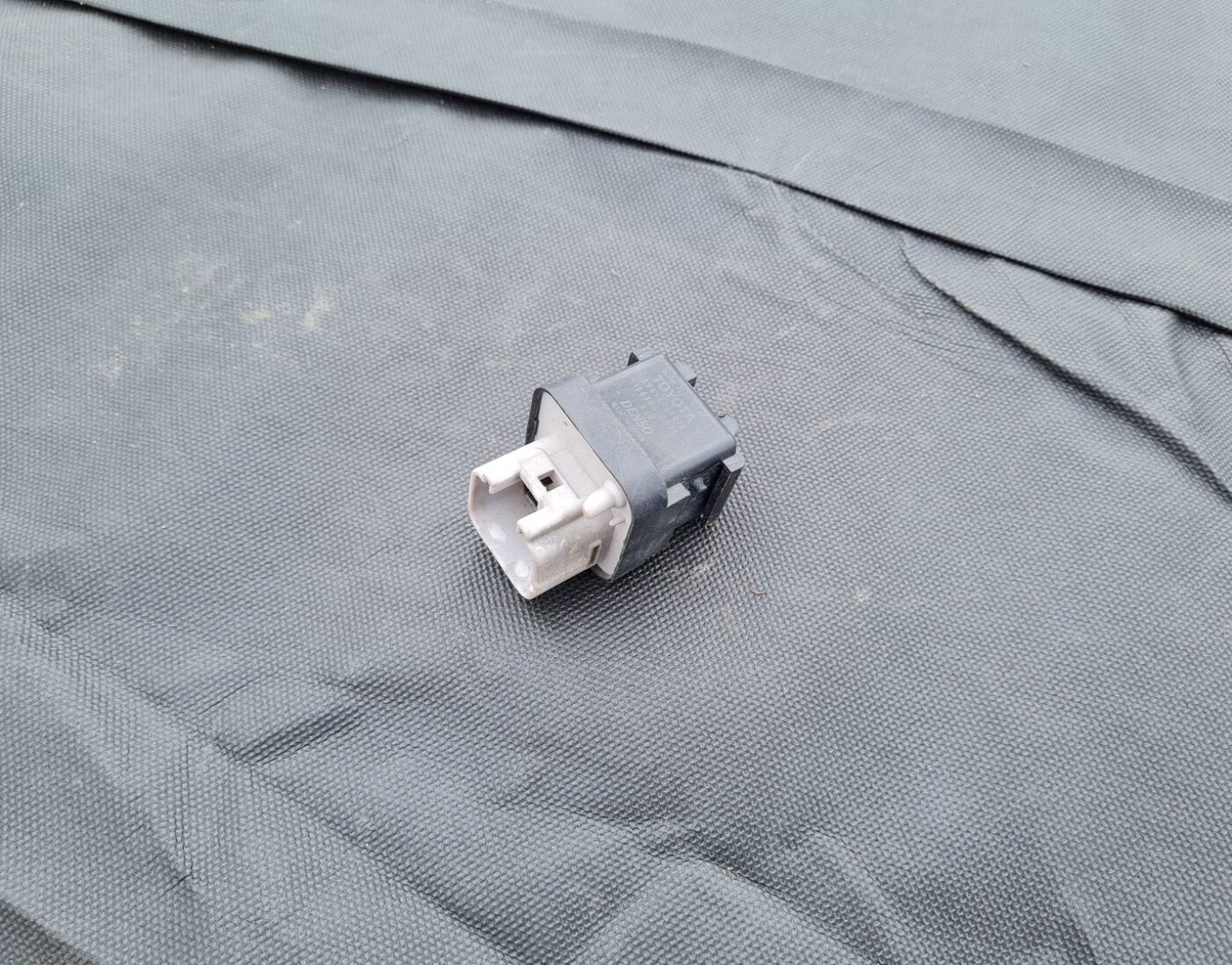 Kvēlsveču releja priekš TOYOTA COROLLA VERSO 2005 1 Kvēlsveču releja priekš TOYOTA COROLLA VERSO 2005