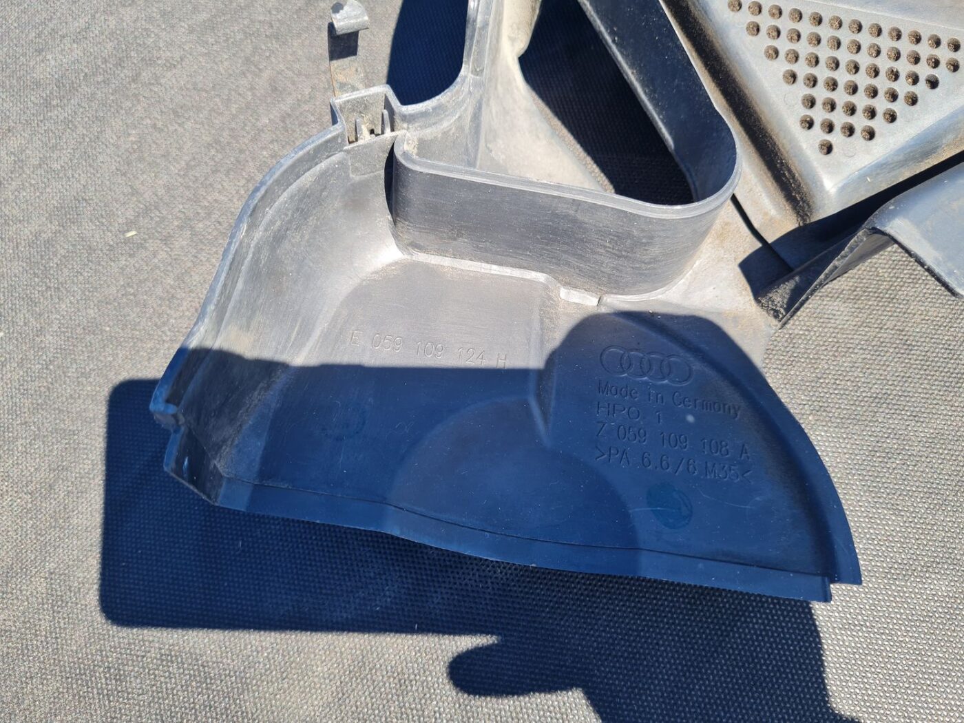 Spriegojuma jostas pārvalks priekš AUDI A4 AVANT 2004 3 Spriegojuma jostas pārvalks priekš AUDI A4 AVANT 2004