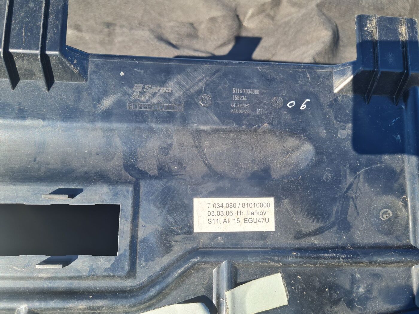 Mantu glabāšanas nodalījums pasažiera pusē priekš BMW 525D E61 2007 TOURING BLACK 4 Mantu glabāšanas nodalījums pasažiera pusē priekš BMW 525D E61 2007 TOURING BLACK