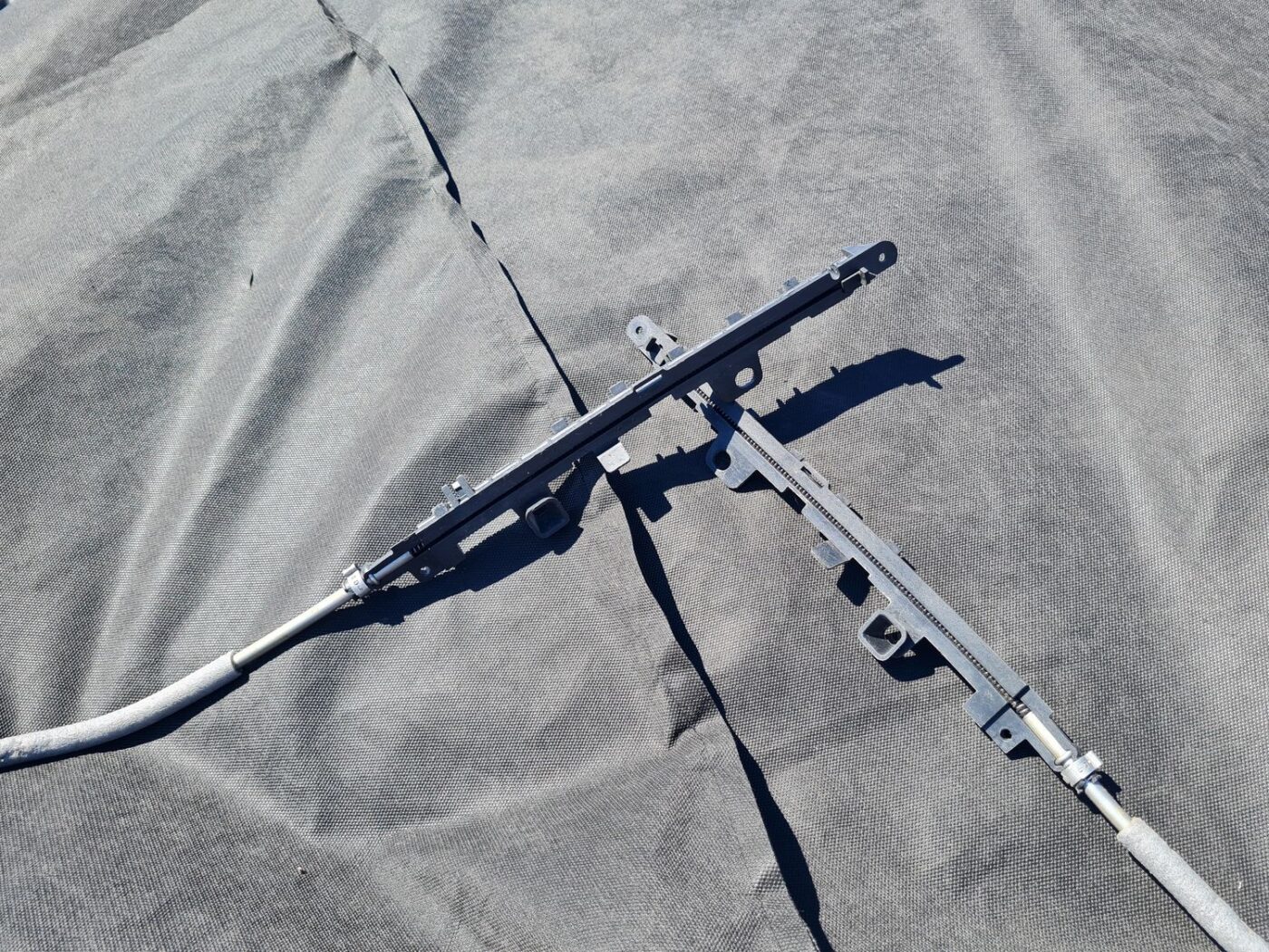 Bagāžnieka žalūzijas mehānisms priekš BMW 530D E61 2006 TOURING TITANSILVER 6 Bagāžnieka žalūzijas mehānisms priekš BMW 530D E61 2006 TOURING TITANSILVER