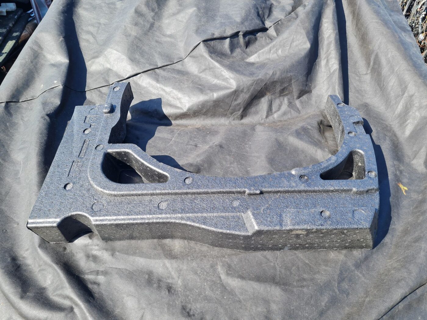 Bagāžnieka nodalījuma putuplasts priekš VOLVO S40 2007 1 Bagāžnieka nodalījuma putuplasts priekš VOLVO S40 2007